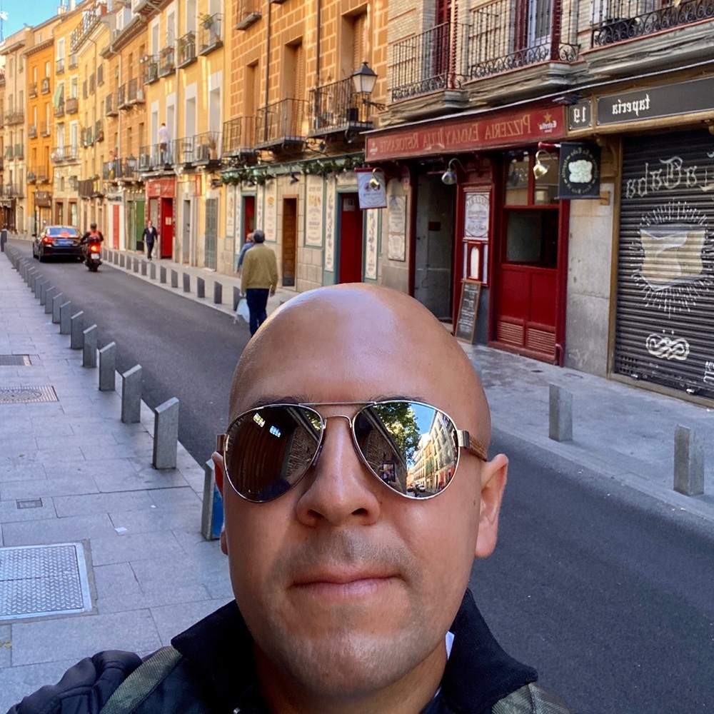 Meet your Posher, Sergio